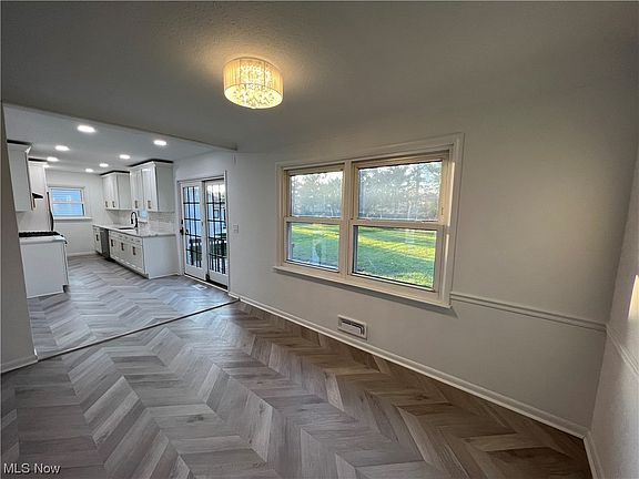 3rd image of 7556 Briarcliff Pkwy