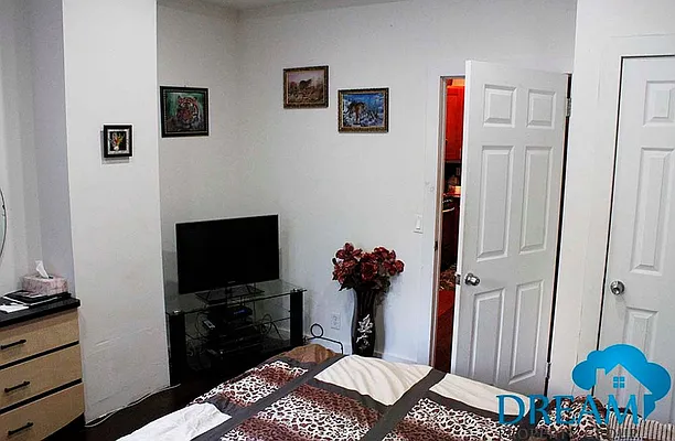 Rented by Oxford Property Group | media 22