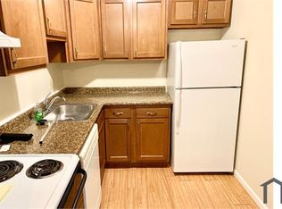 172 Brunswick Dr APT G, Elyria, OH 44035