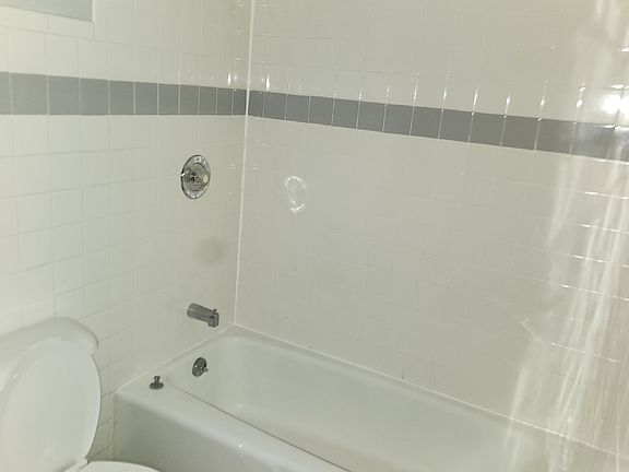 2nd image of 7631 W Belmont Ave