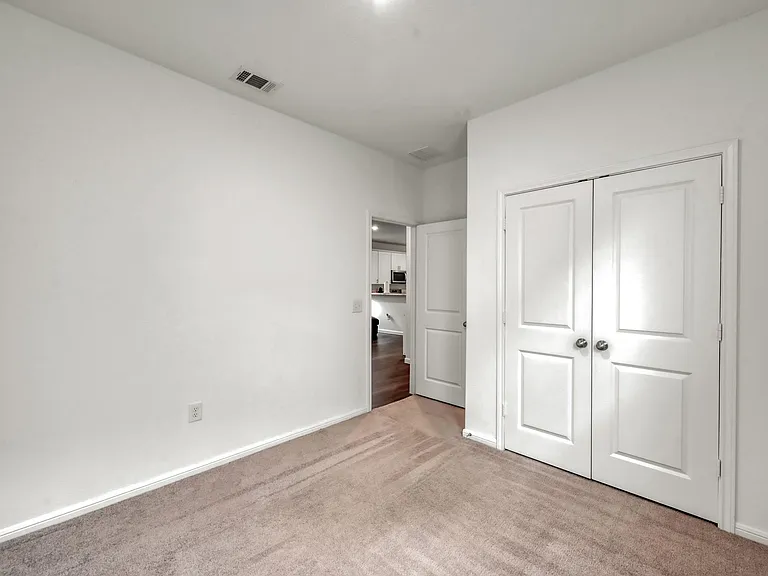 16435 Big Hickory Dr — Photo 23