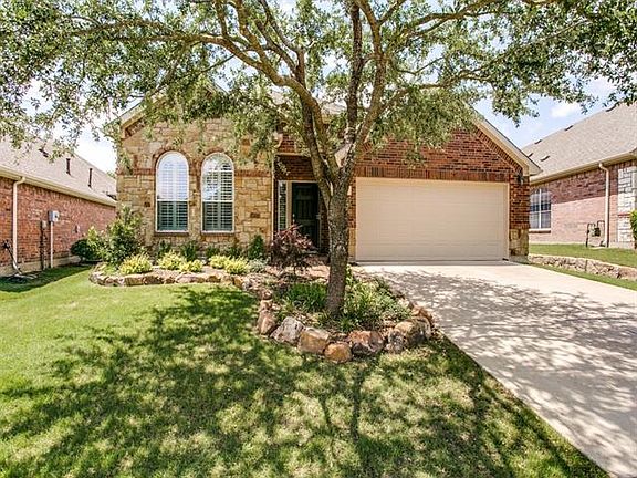 2nd image of 829 Mustang Dr