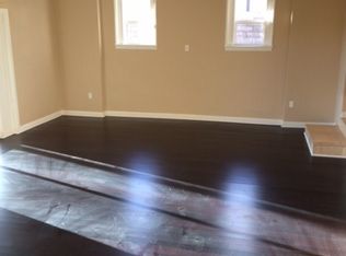 13222 Gladstone Ave, Sylmar, CA 91342
