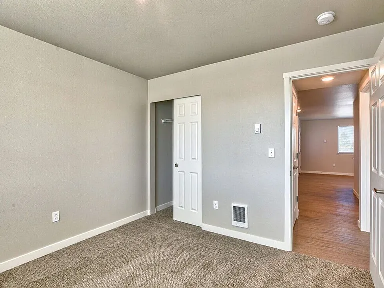 The Edge Apartments — Photo 8