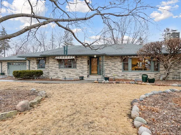 5004 Yvonne Ter, Edina, MN 55436