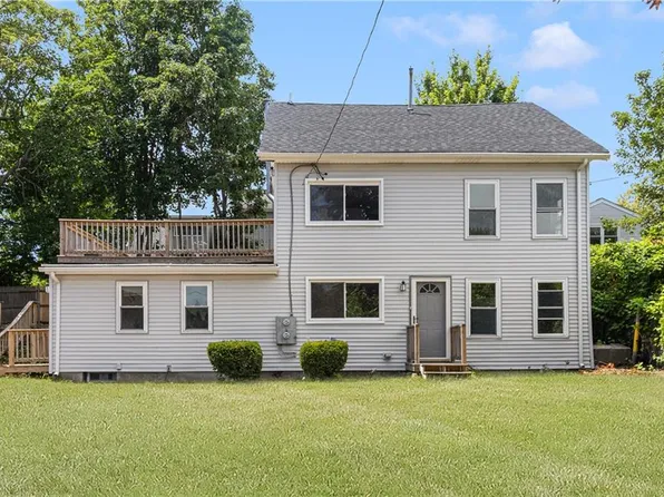155 Stanton Ave, Riverside, RI 02915