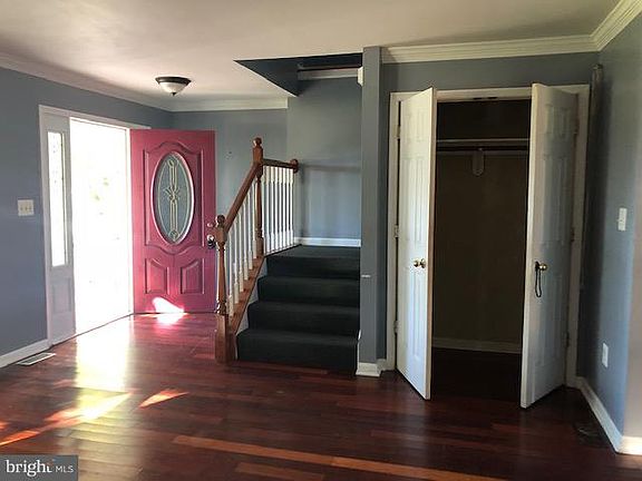 3rd image of 1000 Handy Ave