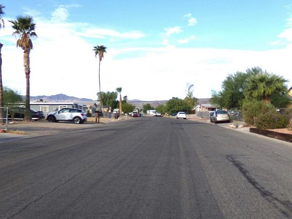 4th image of 815 Roadrunner Dr