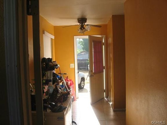 4th image of 353 Pear St