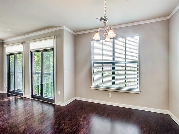 4th image of 541 Cabral Cir #212T