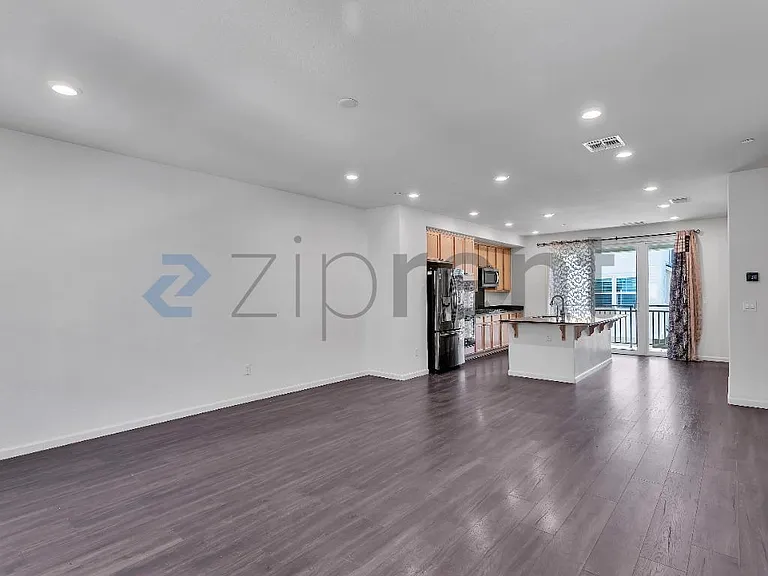 6914 Geyserville St — Photo 15