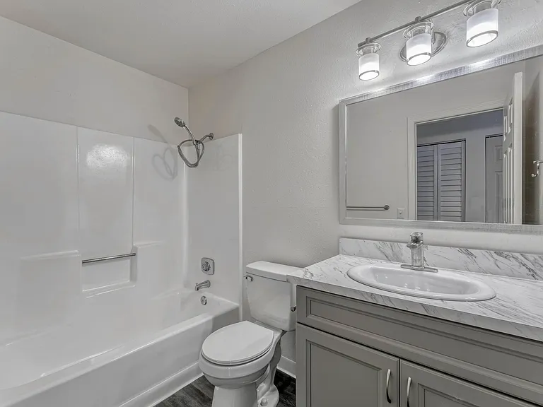 Cypress Trail Apartments — Photo 12