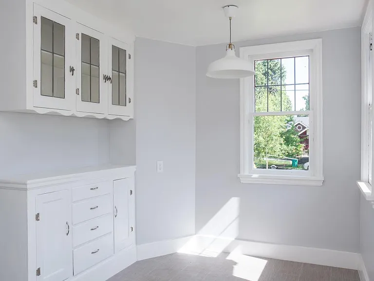 Breakfast nook