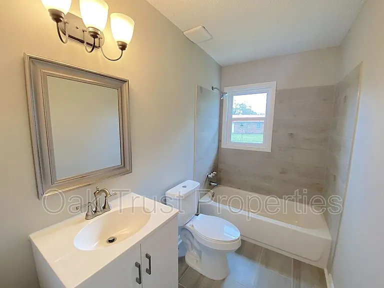 167 Giles Dr — Photo 13