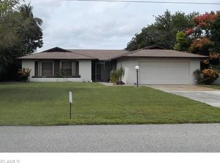 318 SE 8th Pl, Cape Coral, FL 33990