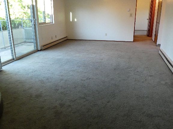 5th image of 12301 33rd Ave NE #201
