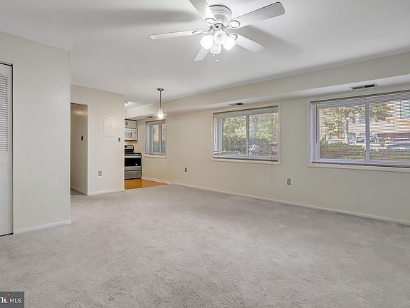 4th image of 3312 S 28th St APT 204