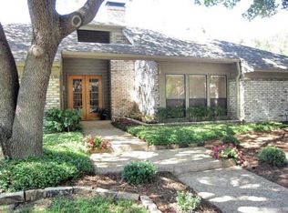 9523 Hillview Dr, Dallas, TX 75231