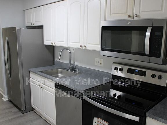 5th image of 6900 Saint Ignatius Dr APT 203
