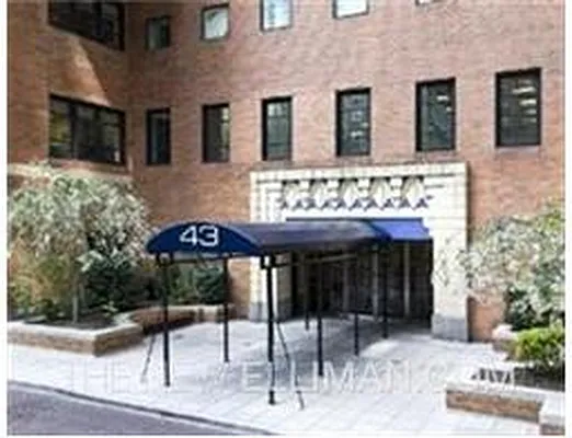 Rented by Douglas Elliman | media 20