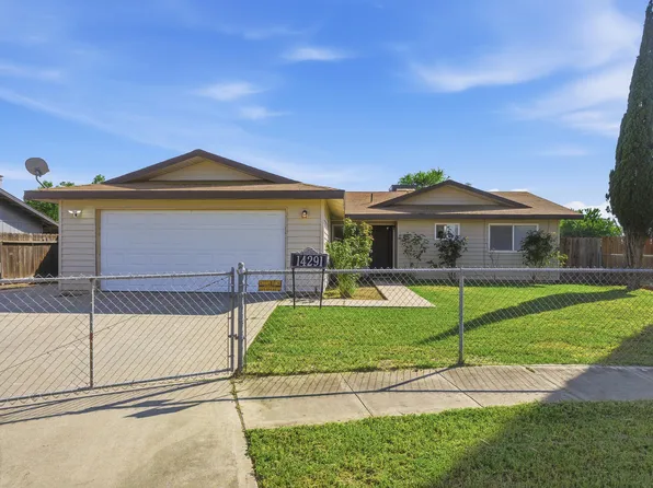 14291 Rosemary Circle, Lemoore, CA 93245