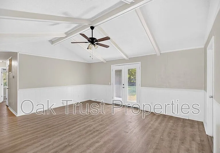 220 Cornell Dr — Photo 7