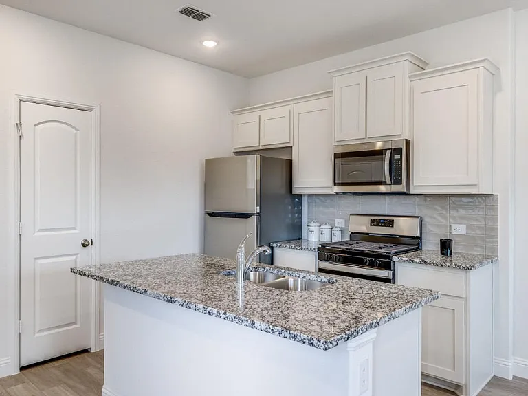 226 Griffith Dr #28 — Photo 10