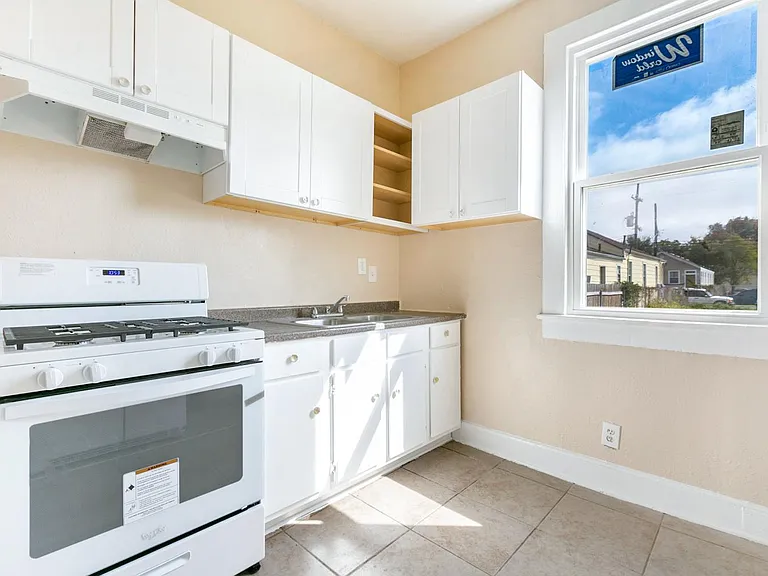 8821 Cohn St — Photo 13