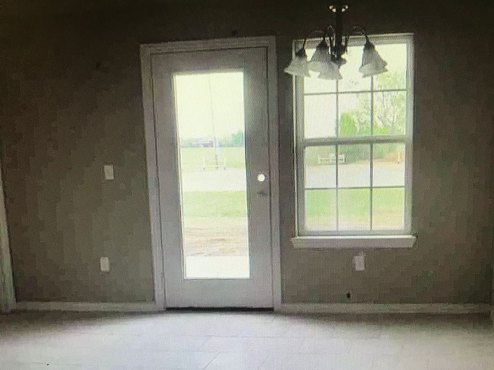 1st image of 3709 Scarlet Ln