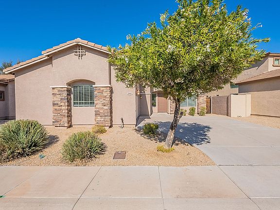 3rd image of 3981 W Roundabout Cir