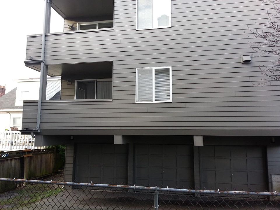 Lower unit with deck