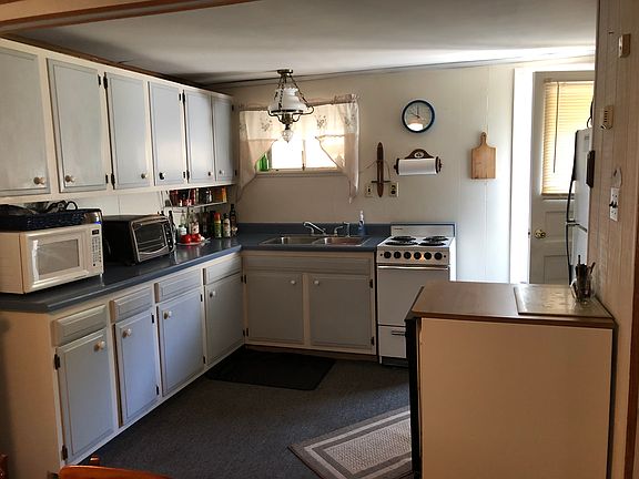 3rd image of 54 Harrington Pt