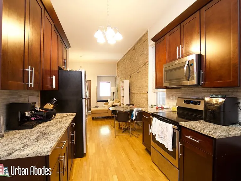 1252 N Greenview Ave #1F — Photo 7