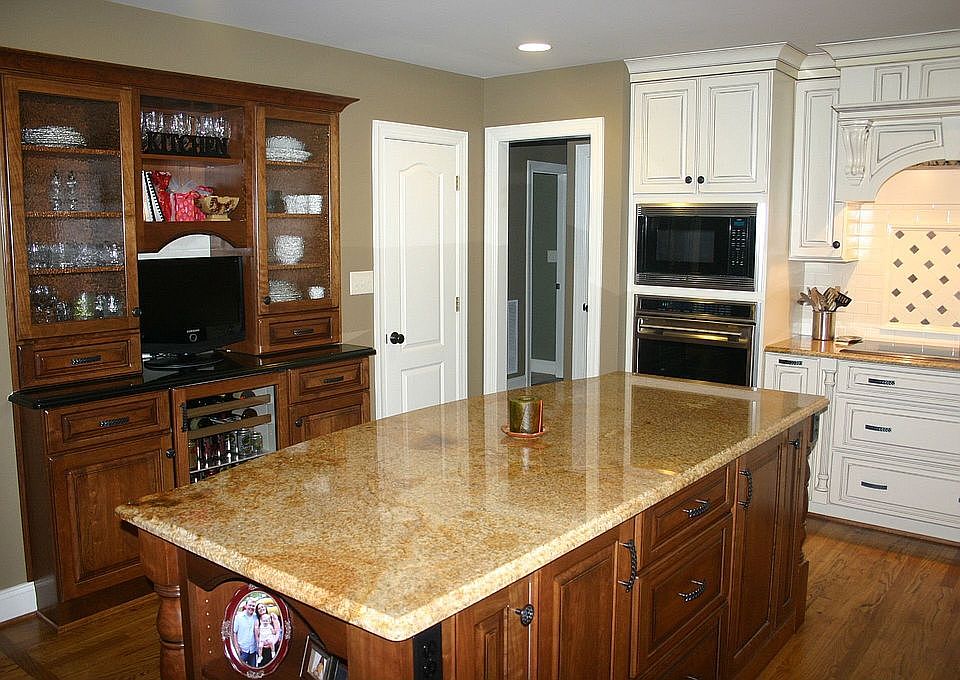 2nd image of 2117 Pioneer Ln