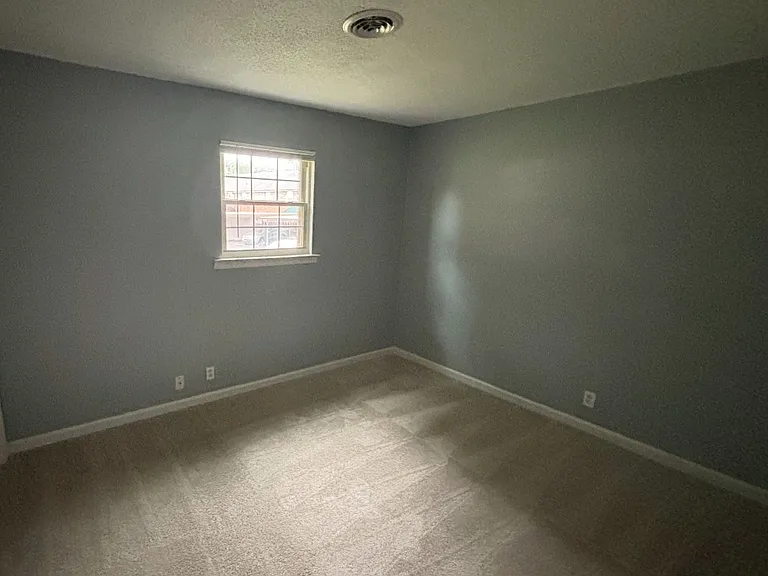 4001 Anderson Rd #C115 — Photo 14