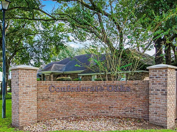 2nd image of 4636 Confederate Oaks Dr