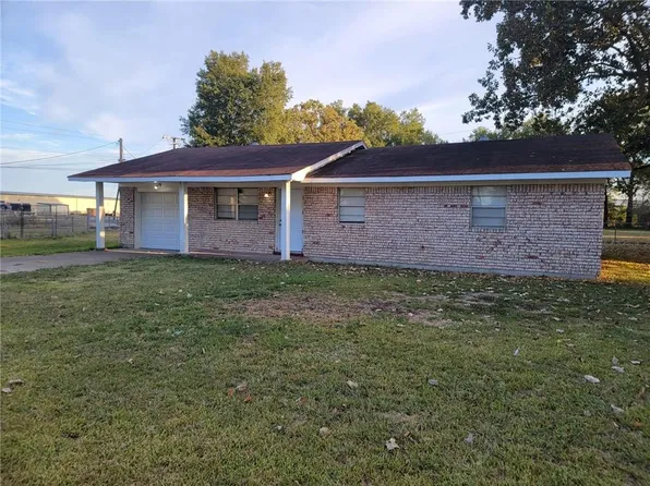 1602 S Delta Ct, Idabel, OK 74745