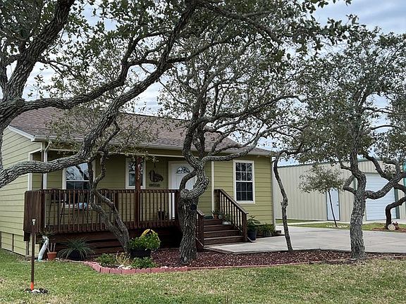3rd image of 332 Club Oak Ln
