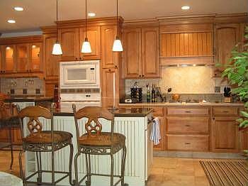 4th image of 1119 Dartmoor Cir