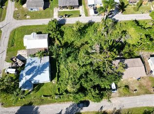 1109 6th Way #W, North Fort Myers, FL 33903