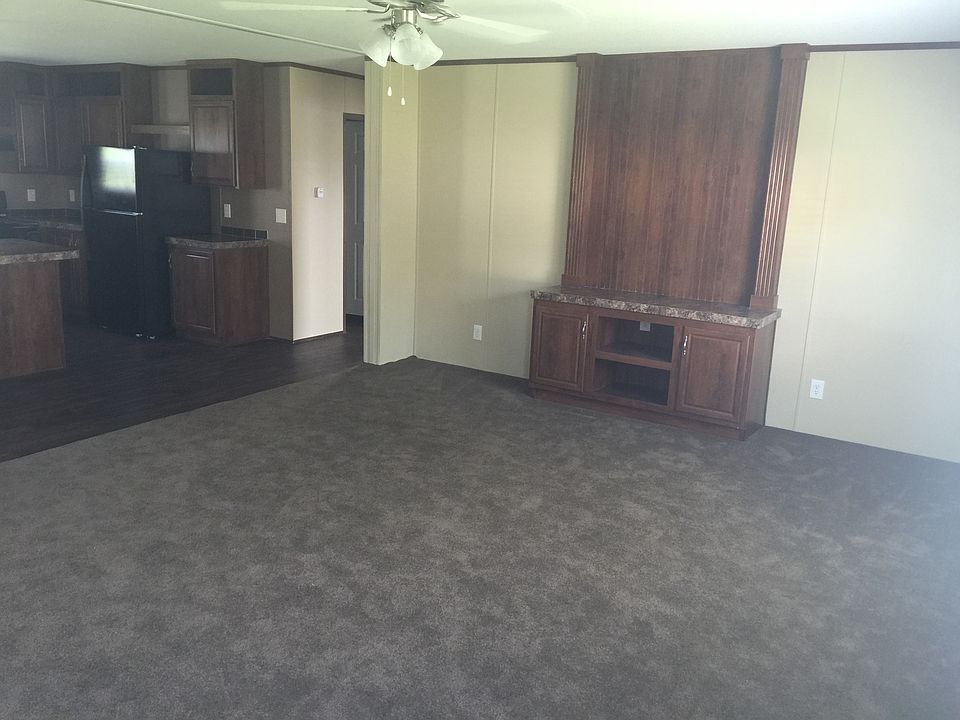 2nd image of 7151 Woodlake Pkwy