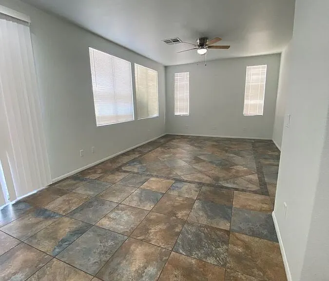 1922 Silver Crest Ct — Photo 4