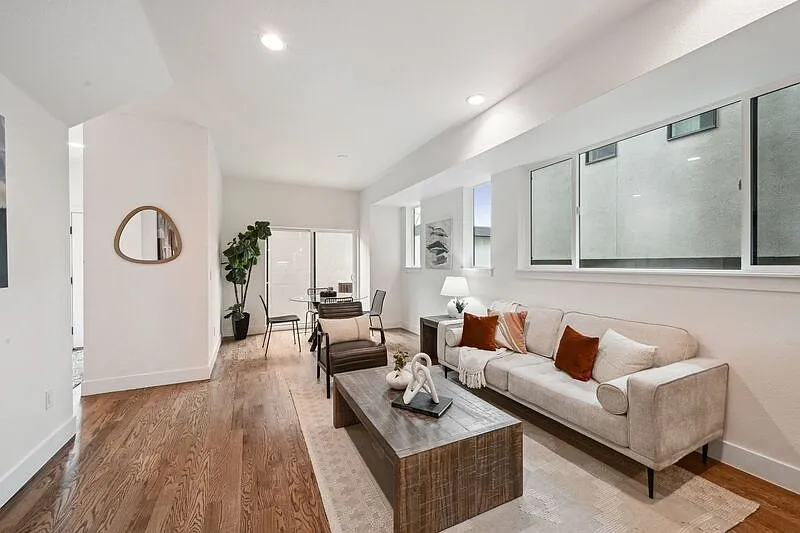 3 bed, 3.5 bath, 1650 sqft, $3,745 — Photo 1
