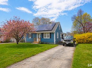 86 Crestwood Avenue, Waterbury, CT 06704