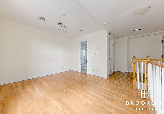 4th image of 59 Saint Marks Pl APT 4A