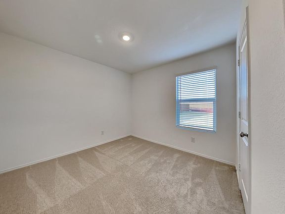 3rd image of 7827 Churchill St