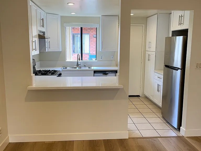 338 Salem St #202 — Photo 5
