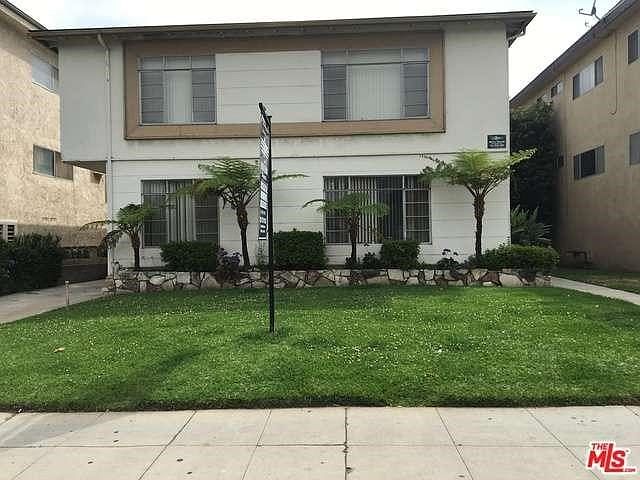1st image of 1241 S Bundy Dr