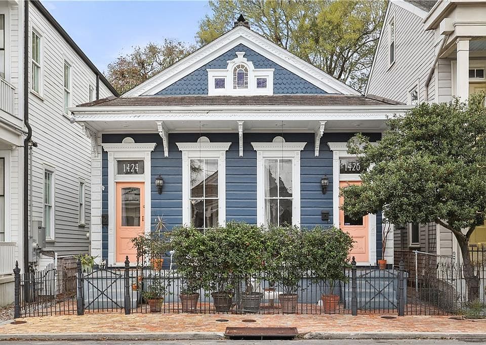 1st image of 1424 Melpomene St