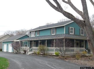 14 Bonneau Rd, Clifton Park, NY 12065
